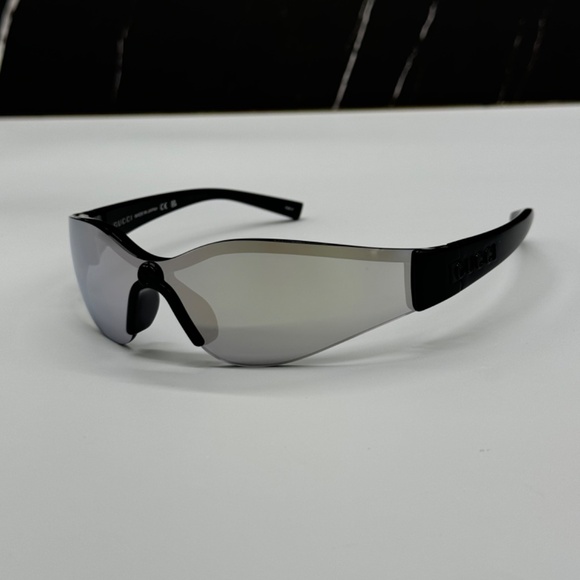 NEW GG1651S 004 GUCCI BLACK SILVER GEOMETRIC UNISEX GUCCI SUNGLASSES - Picture 2 of 12